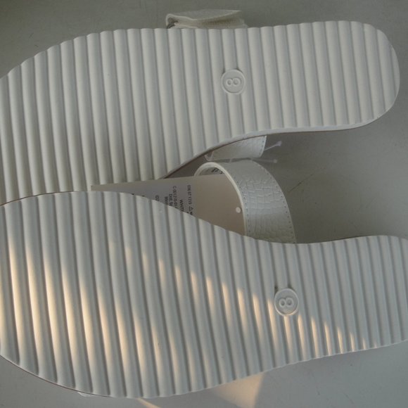 A New Day Illiana Sandal 2 Band Style for a adjustable fit White Ladies … - Picture 4 of 8